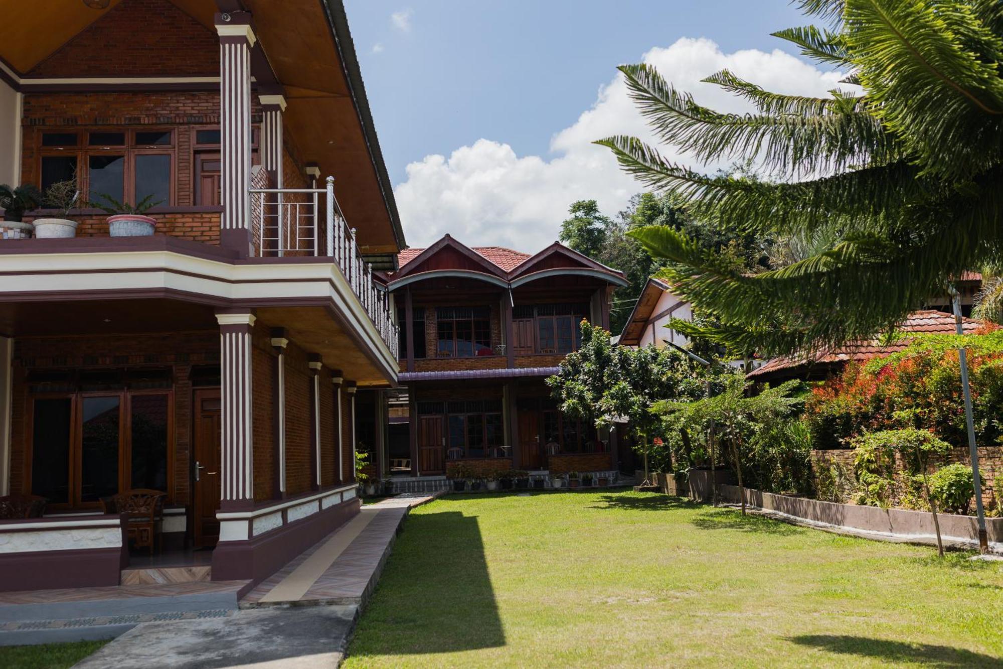 Gokhon Guest House Tuktuk Siadong Exterior photo