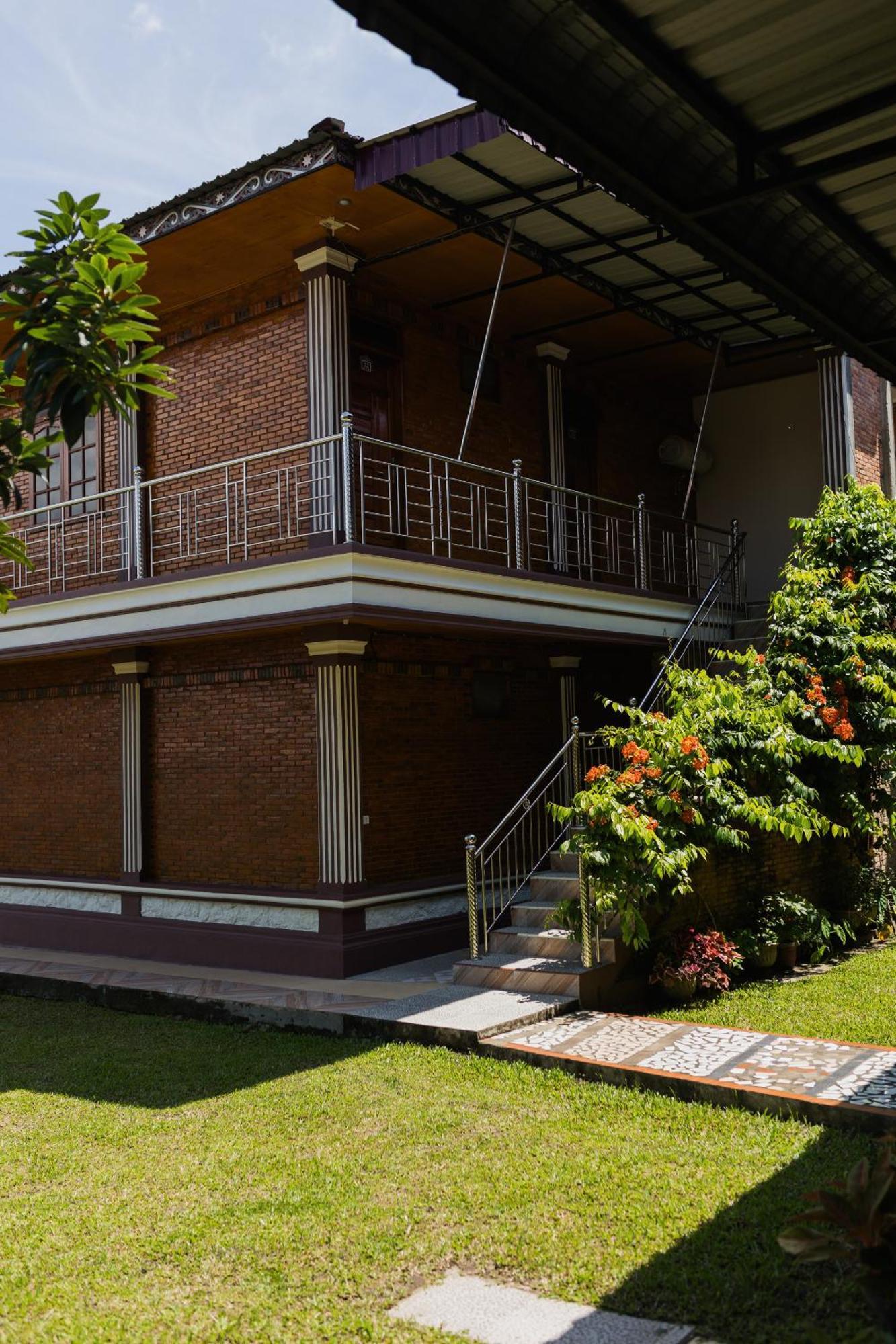 Gokhon Guest House Tuktuk Siadong Exterior photo