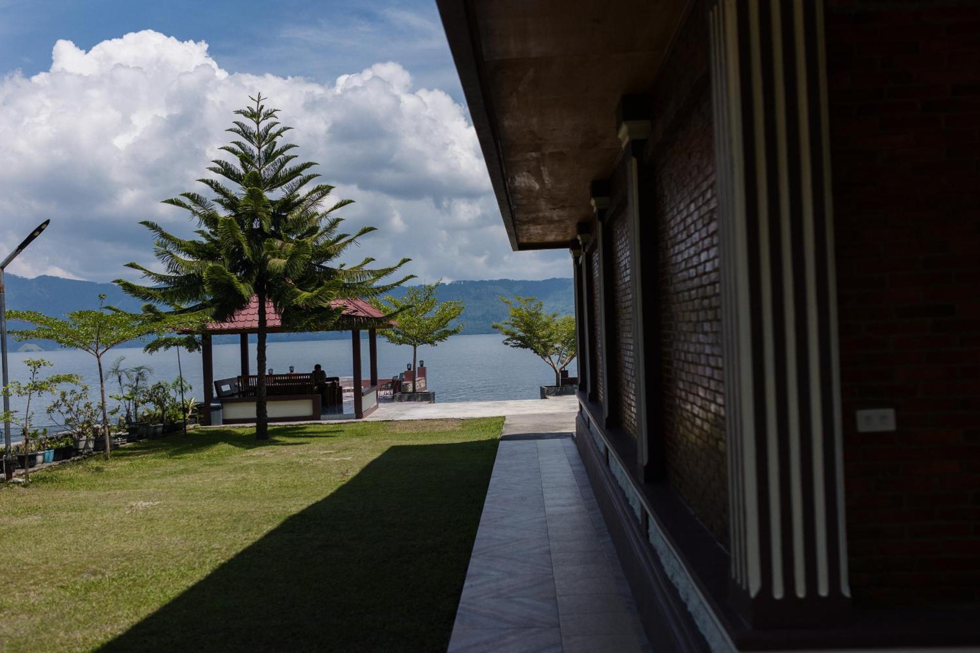 Gokhon Guest House Tuktuk Siadong Exterior photo